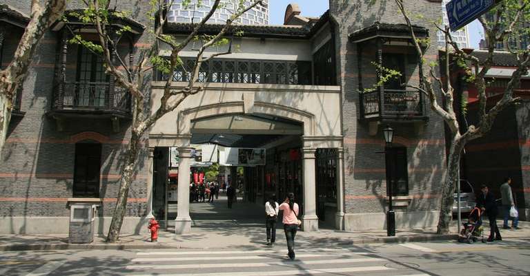 2 Hours Guided Tour Throug the Classic French Concession trip - alternative tour available