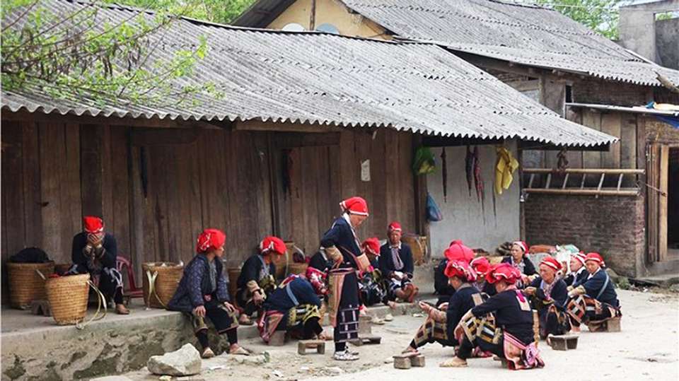 2D1N Sapa Trekking Tour with Local Homestay Experience - Go Asia Travel - Vietnam - Image 9