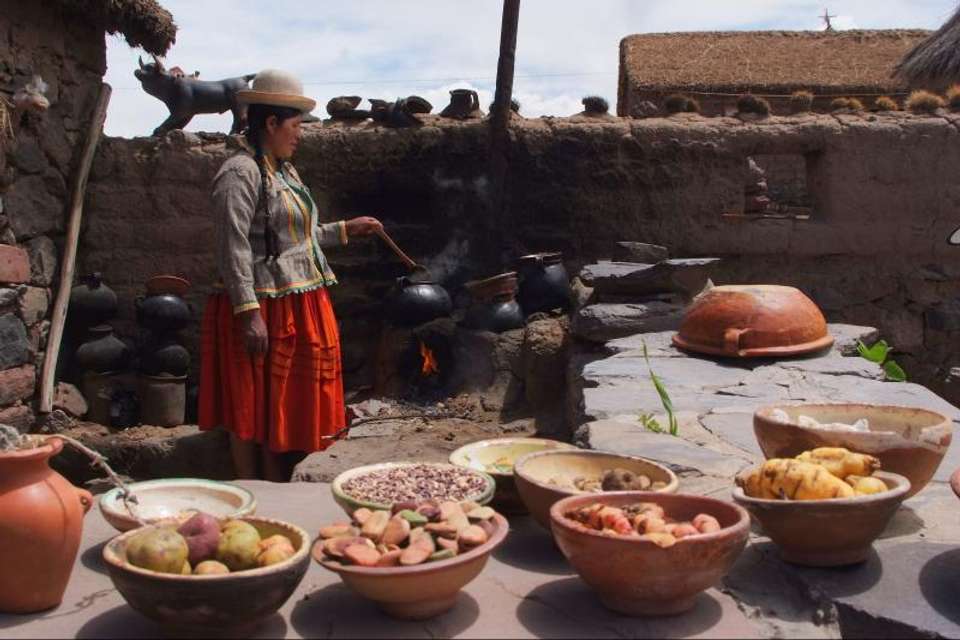 3-Day Classic Puno Tour Package - Tangol Tours - Peru - Image 9