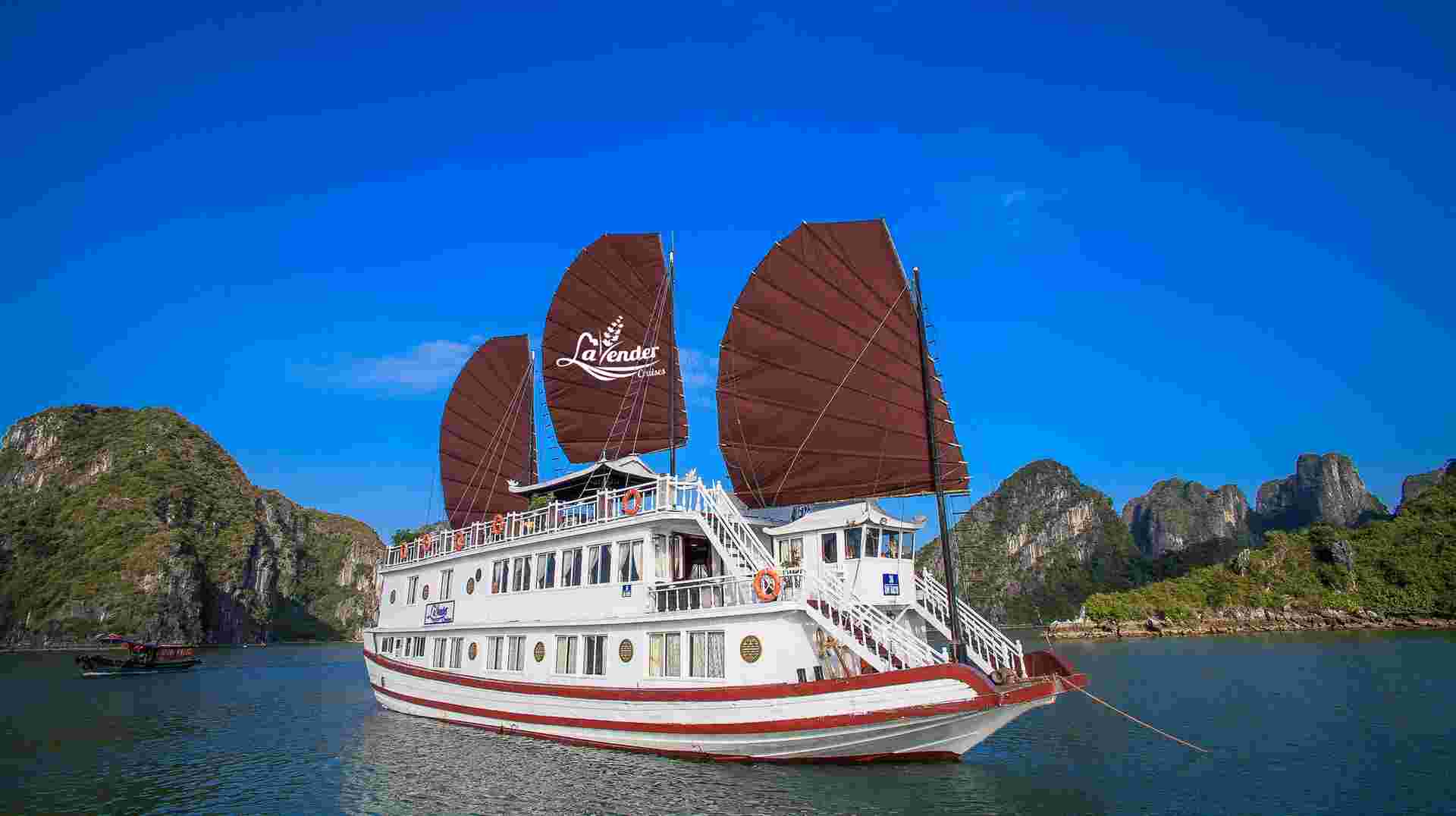 3 days Cruise on the Great Halong Bay