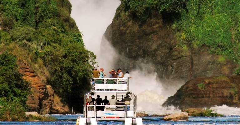 Africa Wildlife safaris and game drives Tour: 3 Days Trip to Murchison Falls