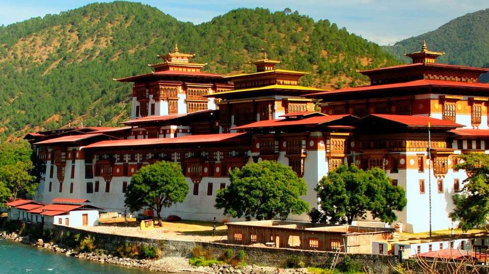 4-Day Bhutan Tour: Paro And Thimphu - Alpine Club Of Himalaya - Bhutan - Image 4