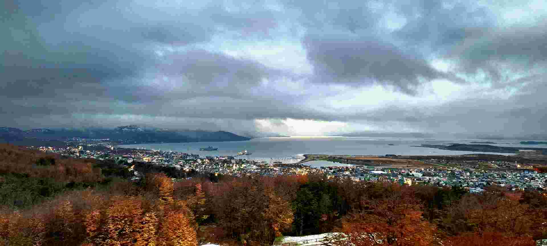 4-day Classic Ushuaia: Tierra Del Fuego National Park, French Or German-speaking Guide