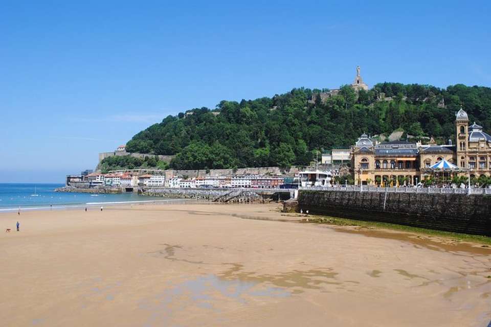 4 Day Guided Tour Basque Country And Oviedo From Barcelona (c-742) - Vpt Tours - Spain - Image 2