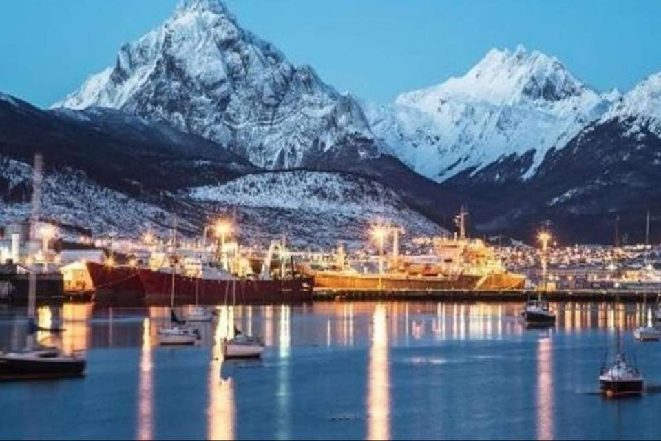 4-Day Ushuaia Tour - Tangol Tours - Chile - Image 2