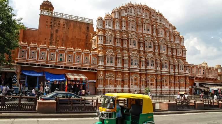 India Museum and gallery visits Tour: 5-Day Delhi Agra Jaipur Tour by Private Car