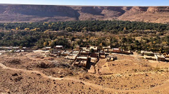Image 2 of 6
