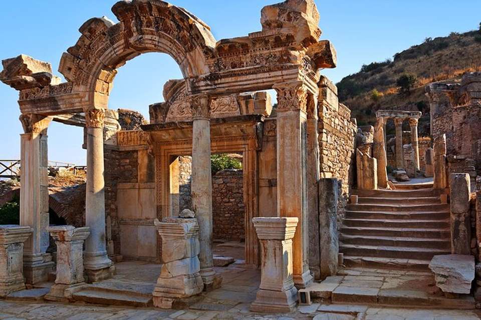 5 Days - Seven Churches Of Revelation - Private / Mini Group Tour - Tour Altinkum Travel - Turkey - Image 6