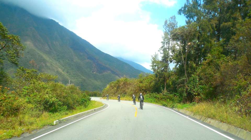 7-Day Inca Jungle Trail to Machu Picchu - Inkayni Peru Tours - Peru - Image 3
