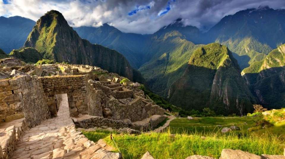 7 Day Inca Trail Premium to Machu Picchu - Valencia Travel Cusco - Peru