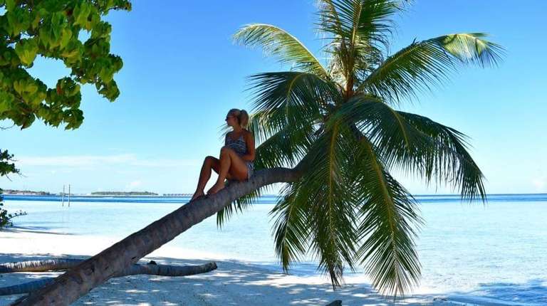 Maldives Honeymoon Tour: 7 Night South Male Island Hopping