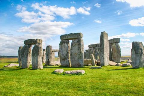 Europe Budget Tours: A Classic London & Edinburgh Journey By Train