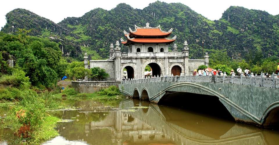 A Day Luxury Group Tour to Hoa Lu - The Ancient Capital - Odc Travel Company - Vietnam - Image 1