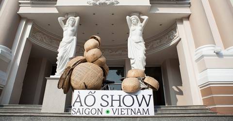 À Ố Show In Saigon - October 2026