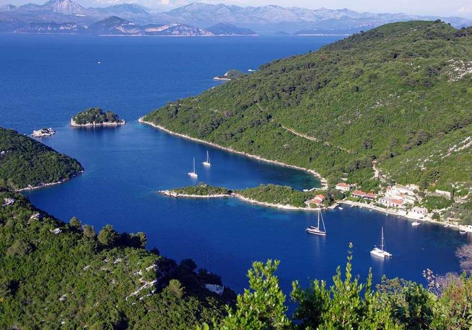 Adriatic Southern Pearl Cruise from Split - Indus Travels - Croatia - Image 3