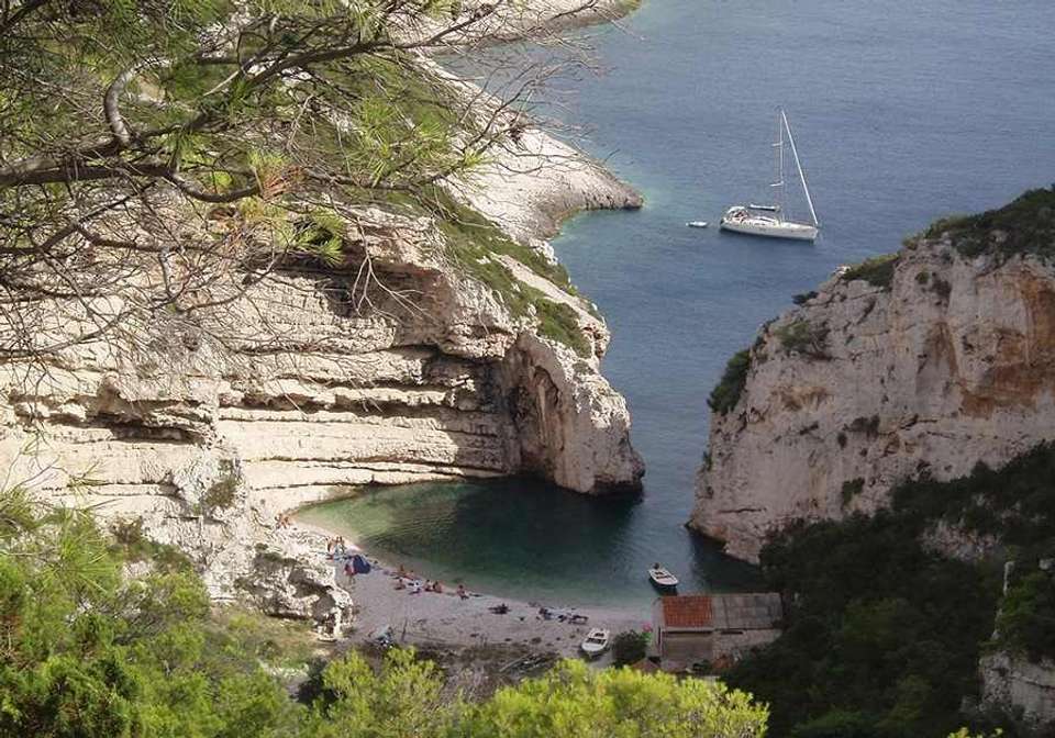 Adriatic Wonders Cruise from Dubrovnik - Indus Travels - Croatia - Image 2