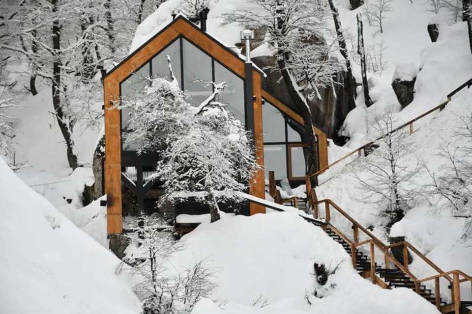 After Ski Adventure at La Cueva Catedral - Tangol Tours - Argentina - Image 3