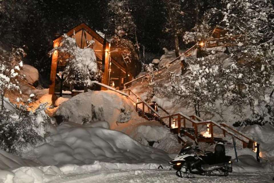 After Ski Adventure at La Cueva Catedral - Tangol Tours - Argentina - Image 4
