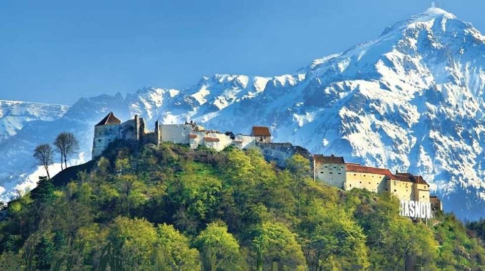 Airplane tour over Dracula's Castle - Transylvania Live-dracula Tours And Halloween In Transylvania - Romania