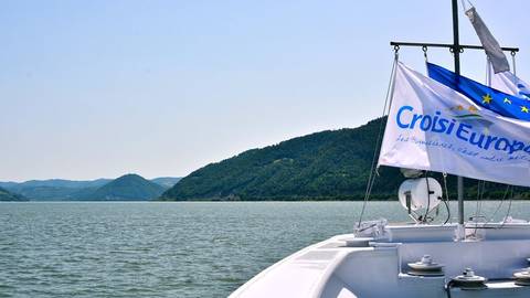 Eastern Europe Guided And Escorted Tours: Along The Danube, The Balkan Peninsula And Budapest (port-to-port Cruise)