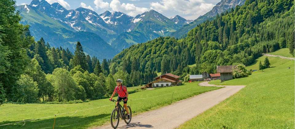 Alpine Rhine Cycle - Utracks - Germany - Image 2
