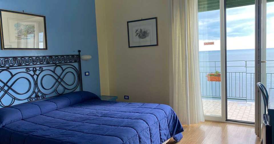 Amalfi Coast Walking - Coastal Hotel - Explore - Italy - Image 13