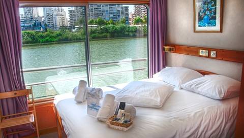 Amazing Andalusia: Enchanting Villages, Traditional Architecture, And Fabulous Cuisine (port-to-port Cruise)