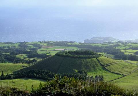 Lisbon Sightseeing Tour: Amazing Lisbon And Azores Islands