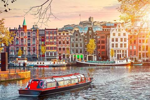 Explorer Tour: Amsterdam City Break: Canals & Windmills