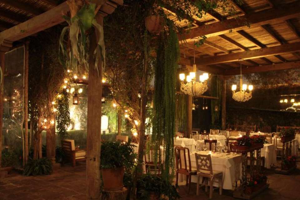 Larco Museum Night Tour with gourmet dinner - Tangol Tours - Peru - Image 6