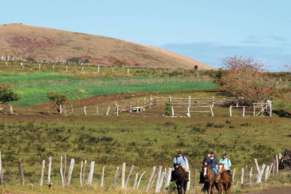 Ancestral Horse Ride on Easter Island - Tangol Tours - Chile - Image 4