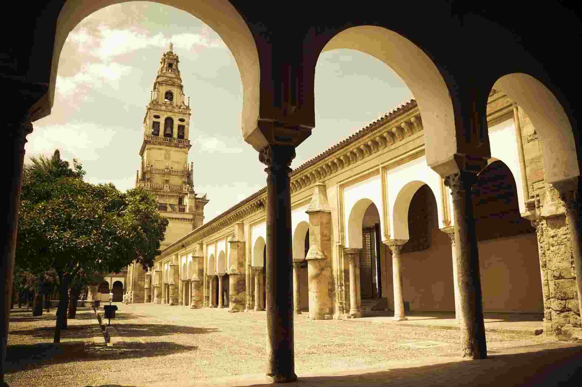 Andalusian Escape, French-speaking Guide