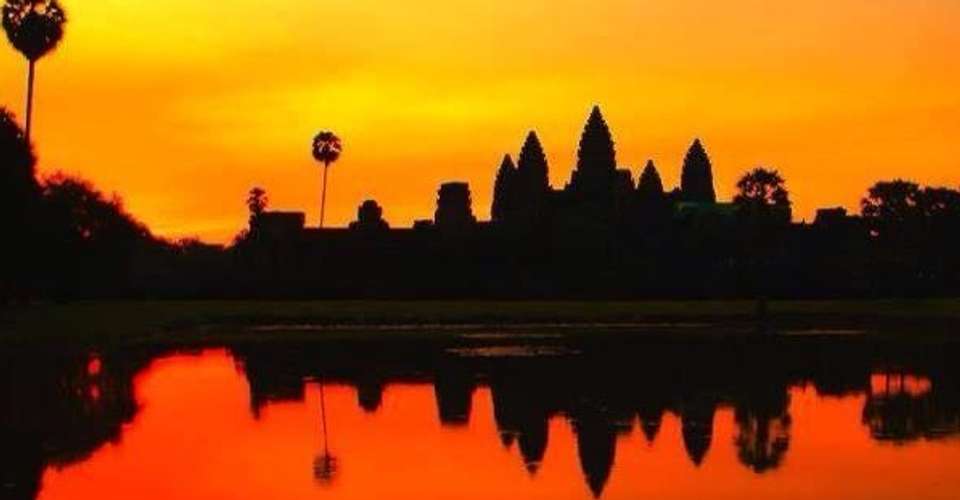 Angkor Wat Sunrise - Kampoul Adventure Tour - Cambodia - Image 1