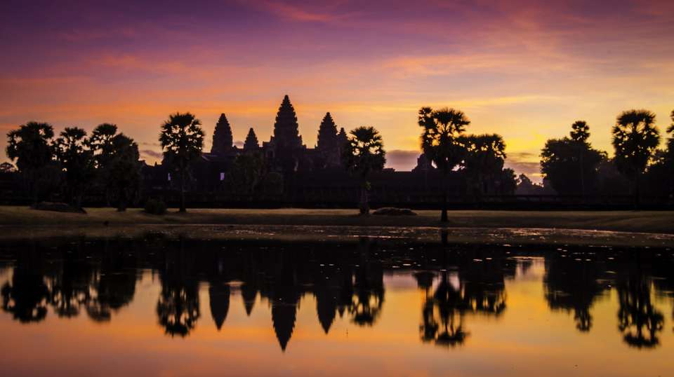 Angkor Wat Sunrise Tour - Small Group - V Happy Travel - Cambodia - Image 1