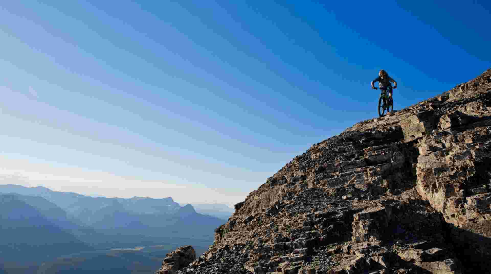 Annapurna Circuit Mountain Biking Trip