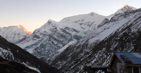 Pokhara Adventure Tour: Annapurna Circuit Trek
