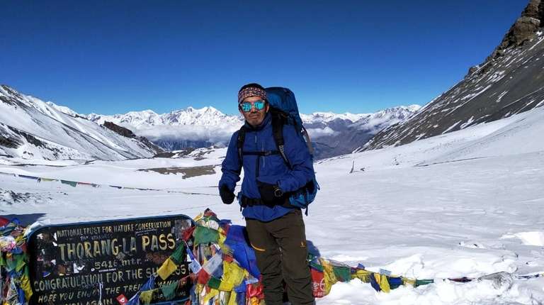 Annapurna Round Trek trip - alternative tour available