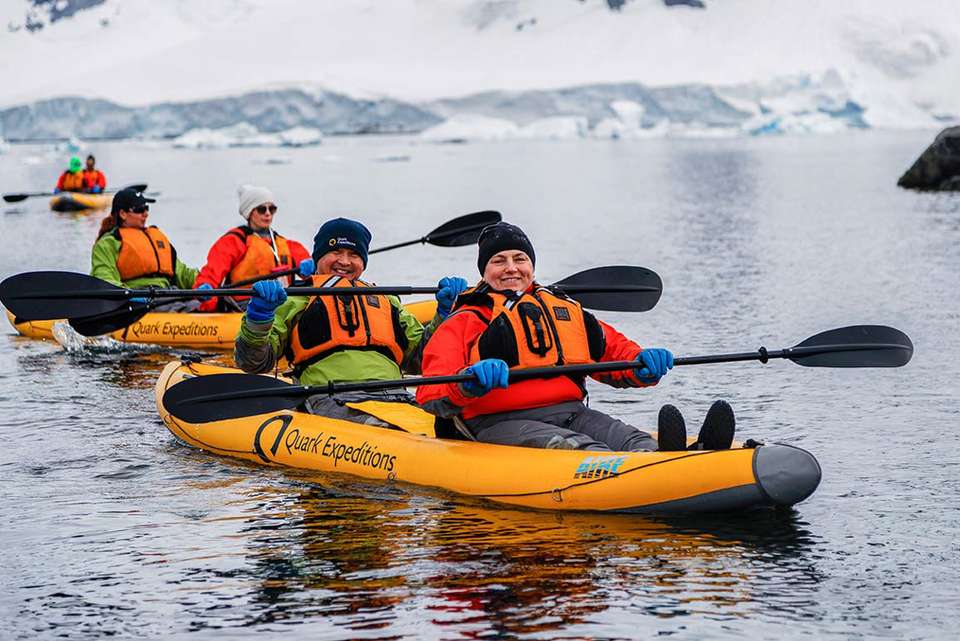 Antarctic Explorer: Discovering the 7th Continent - undefined - Image 9