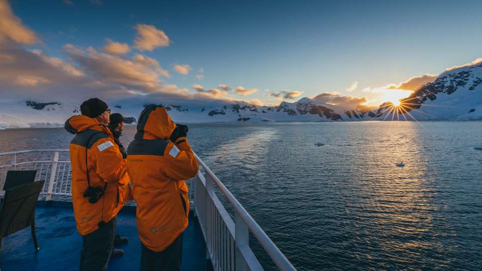 Antarctic Express: Crossing the Circle - Exodus Adventure Travels - Chile - Image 3