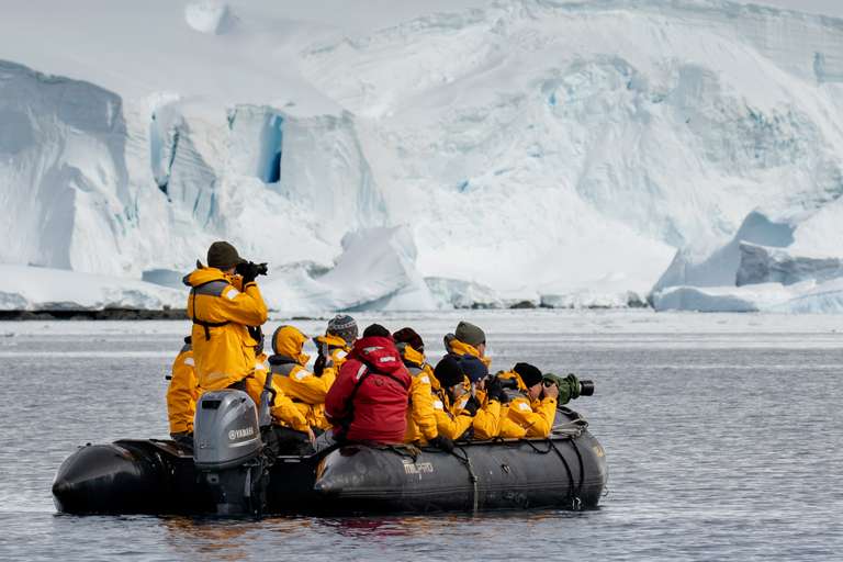 Chile Eco Tours: Antarctic Express: Cruise South, Fly North