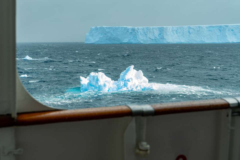 Antarctic Express: Fly South, Sail North via Buenos Aires - Exodus Adventure Travels - Chile - Image 2