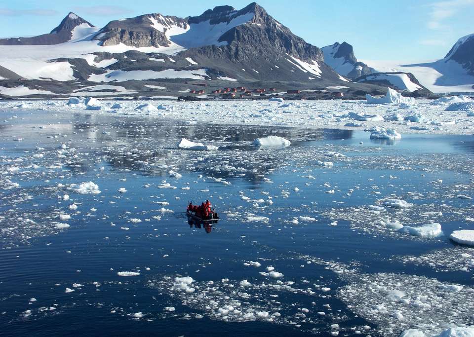 Antarctic Express: Fly the Drake - Exodus Adventure Travels - Chile - Image 20