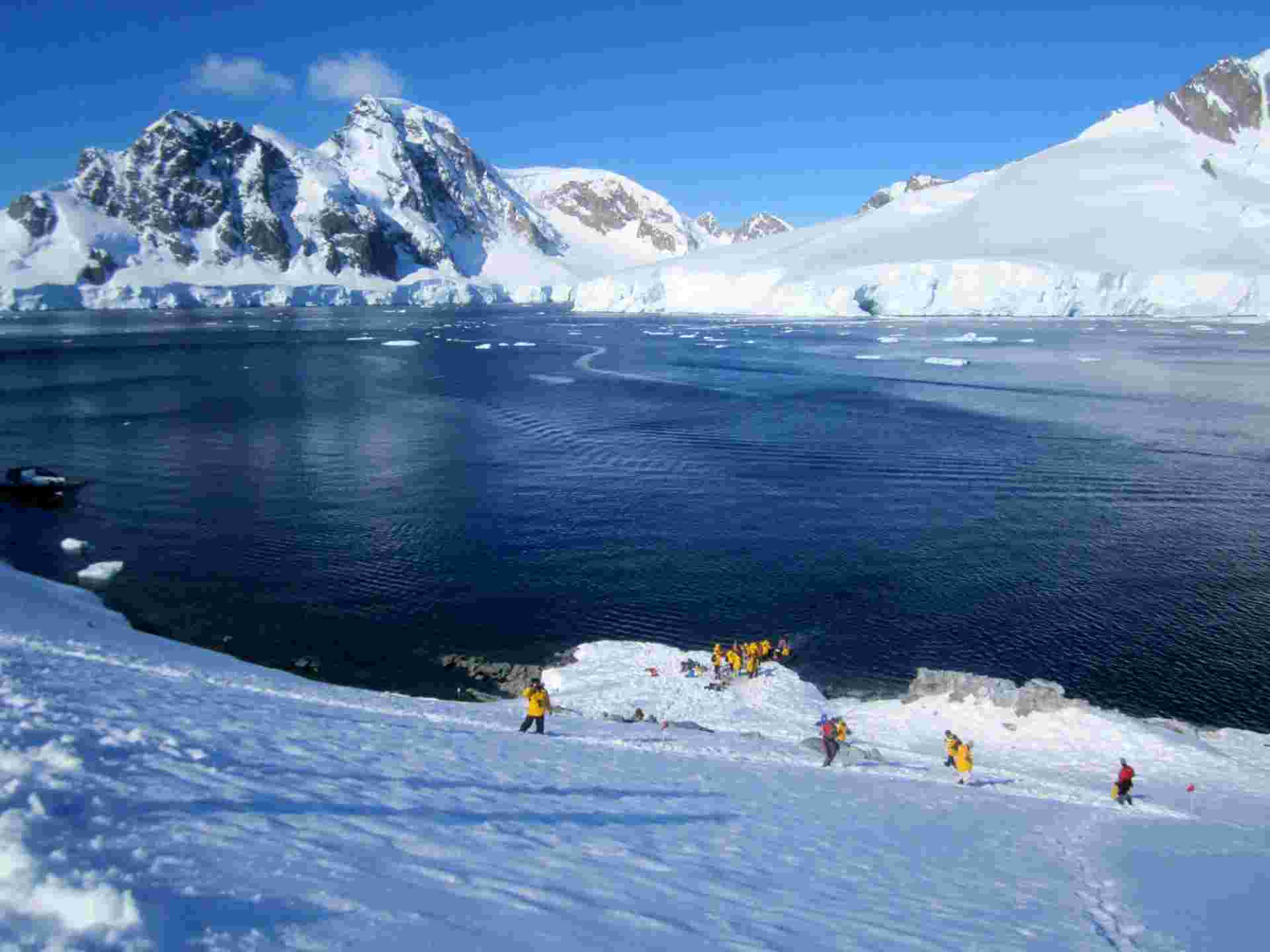 Antarctic Express: Sail South, Fly North
