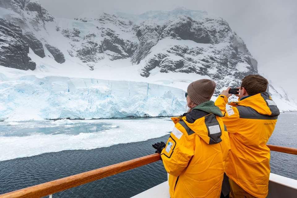 Antarctic Peninsula: Crossing the Circle - Exodus Adventure Travels - Argentina - Image 7