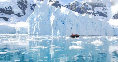 Antarctica Active - Inclusive Activities - M/v Sylvia Earle - 14 Days