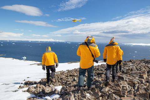 Antarctica By Helicopter: Crossing The Circle And The Peninsula - 14 Days