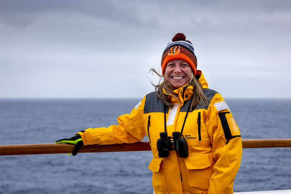 Antarctica by Helicopter: Crossing the Circle and the Peninsula - Exodus Adventure Travels - Argentina - Image 7