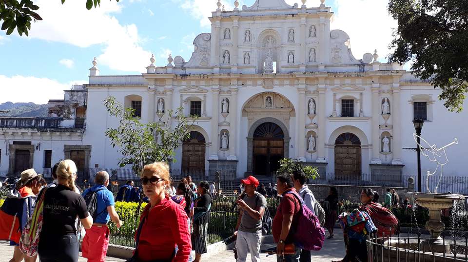 Antigua  City Tour - Marvelus Travel - Guatemala - Image 2