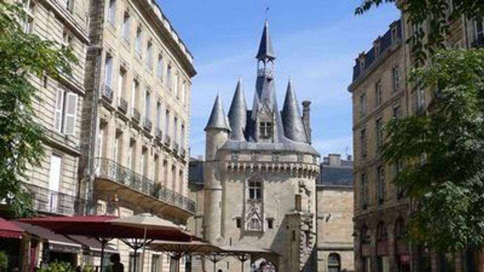 Aquitaine Reimagined: Bordeaux, Its Rivers and Great Wines ¿ An Exclusive Cruise with Lunch at a Château (port-to-port cruise) - Croisieurope - France - Image 7