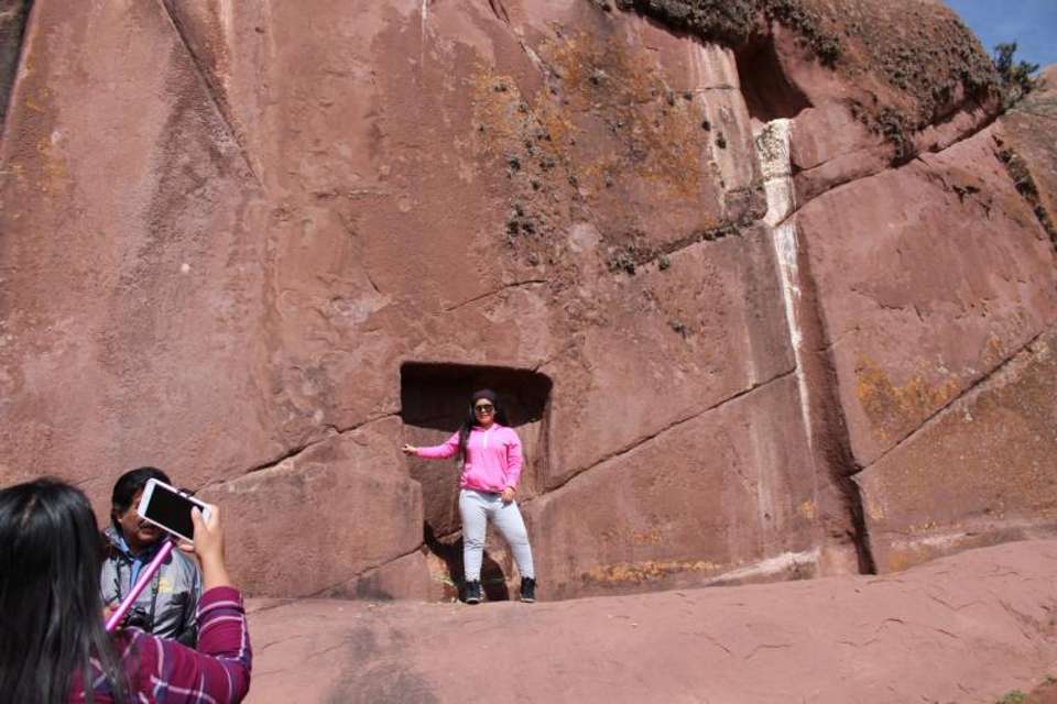 Aramu Muro and Cemetery of Molloco - Tangol Tours - Peru - Image 2